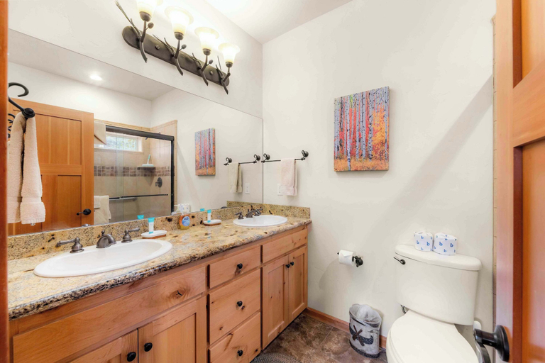 Bathroom 4, Lookout Point Retreat for 6, El Dorado