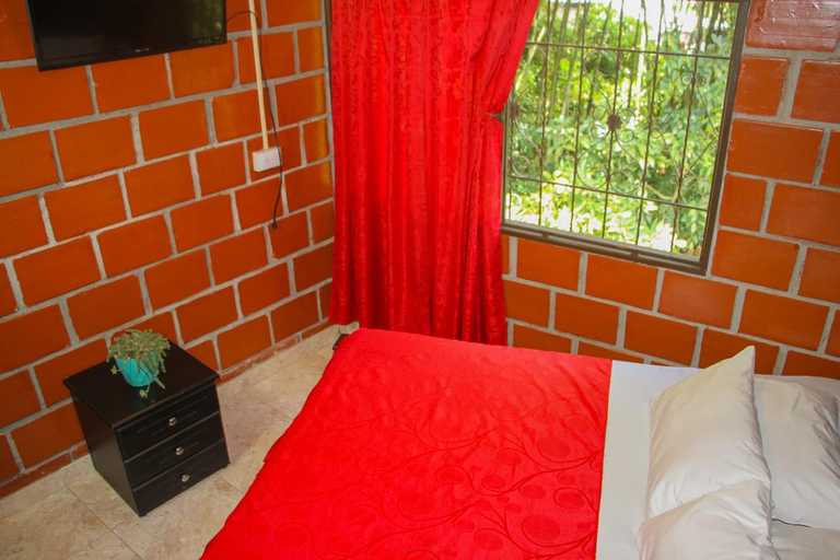 Bedroom 3, Posada Manoa, Isnos