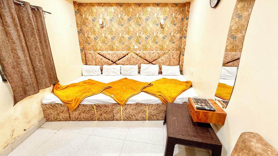 Room 5, Premium Hotel Sipra near Mahakal Temple, Ujjain