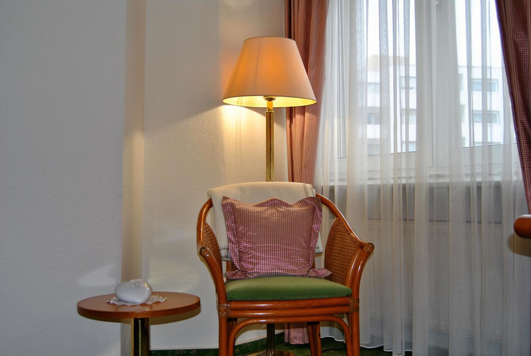 Others 5, Hotel Kurpfalzstuben, Mannheim