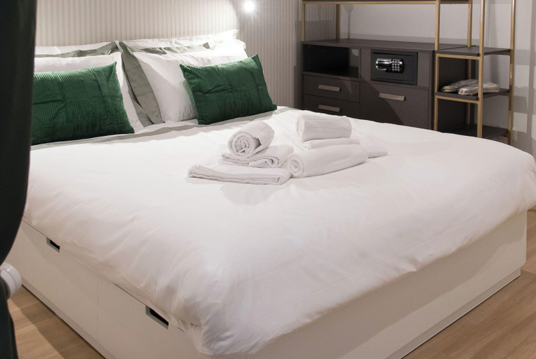Bedroom 4, Colosseum suites by Glen, Rome