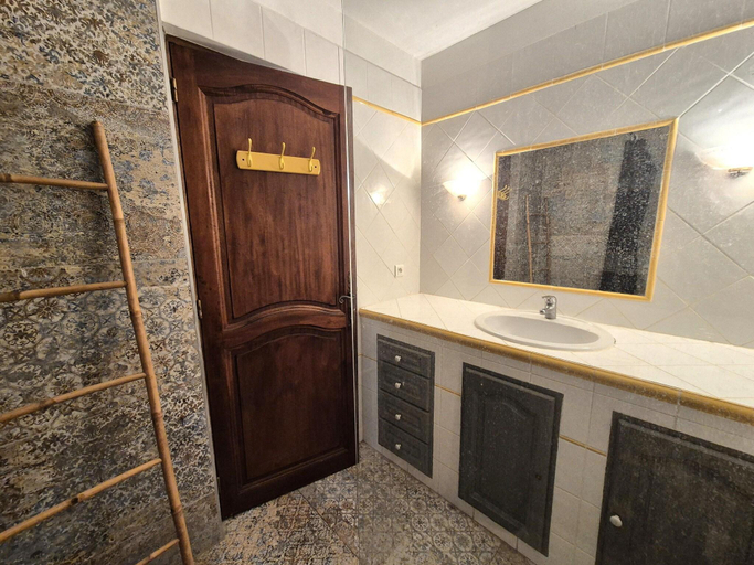 Bathroom 4, Holiday Home in Camargue with Private Pool, Bouches-du-Rhône