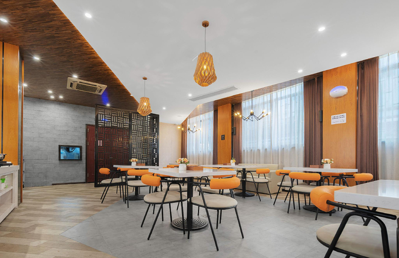 Food & Drinks 4, Borrman Hotel Xiantao Hongda Road Pedestrian Street, Xiantao