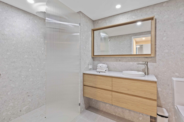 Bathroom 3, Swell Apartments - by Burleigh Letting, Gold Coast