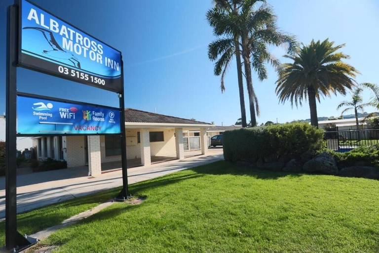 Exterior & Views 2, Albatross Motor Inn, E. Gippsland - Bairnsdale