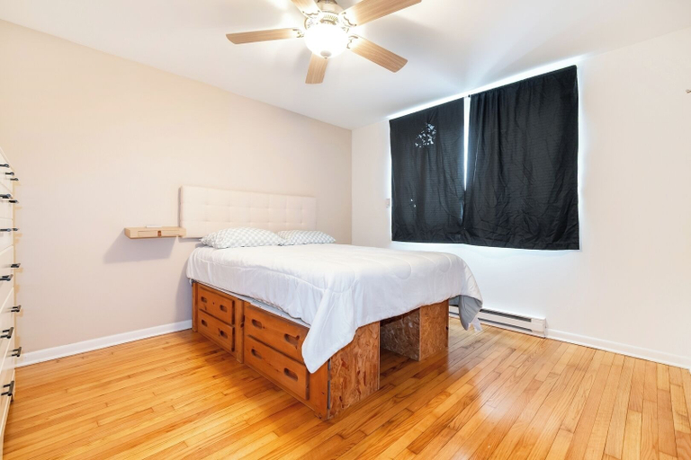 Floor plan 3, Modern 1BR Apt Near Lake & Downtown, De Kalb