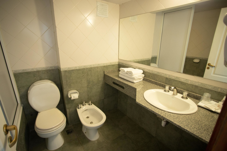 Bathroom 5, Hotel Aguas del Sur, Bariloche