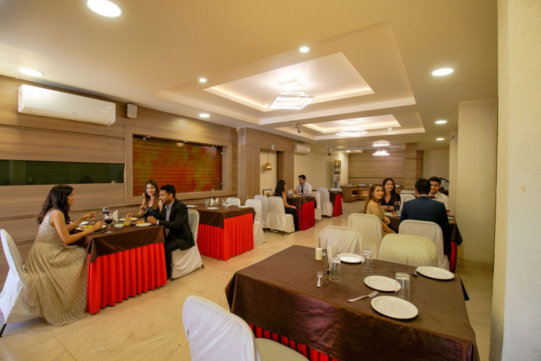 Food & Drinks 5, FabHotel Kamla Regency - Rani Kamlapati Station, Bhopal
