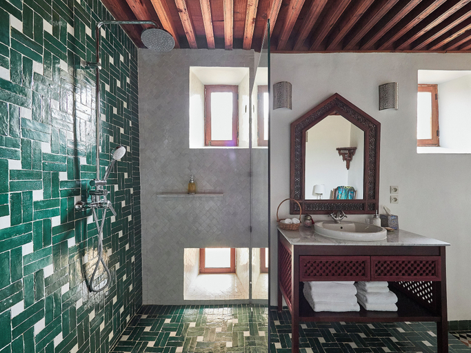 Bathroom 3, Dar Roumana, Zouagha-Moulay Yacoub