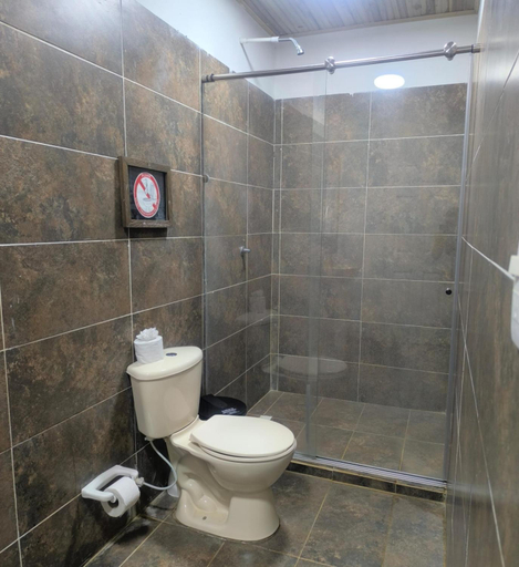Bathroom, Hostal Hilltop Palomino, Riohacha