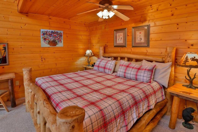 Bedroom 2, Romantic Honeymoon Cabin in the Smokies, Sevier