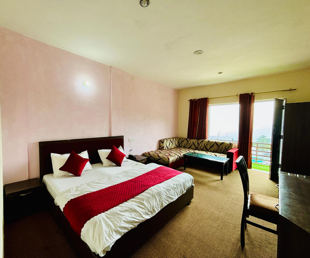 Others 5, Hotel Patnitop, Doda