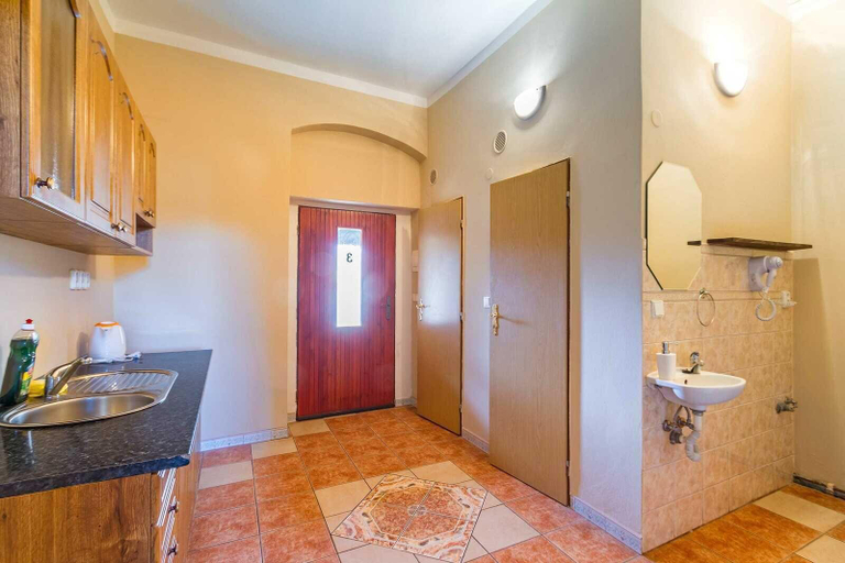 Bathroom, HRAD VILDŠTEJN, Cheb