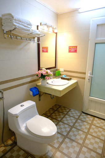 Bathroom 3, Hotel Sao Xanh, Sa Pa