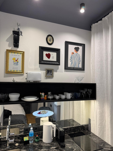 Food & Drinks, MIRO Rooms Center - quiet chic, self check-in, Riga