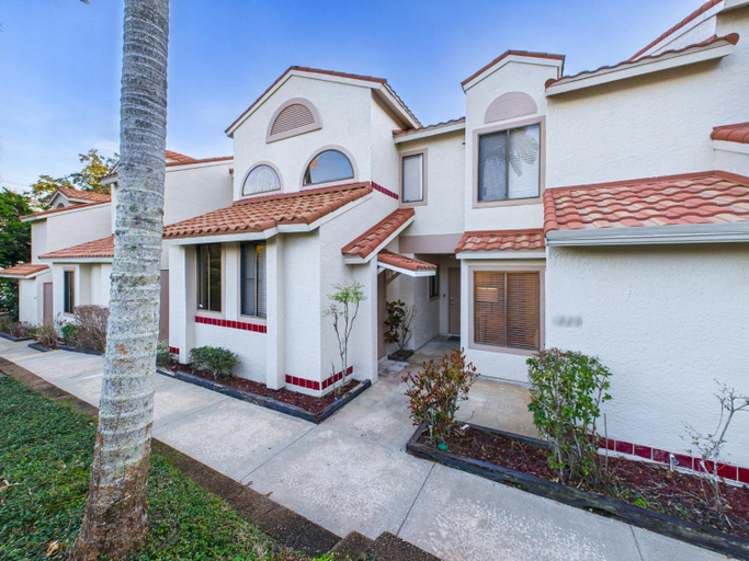3, La Cita Country Club 2BR Condo, Brevard