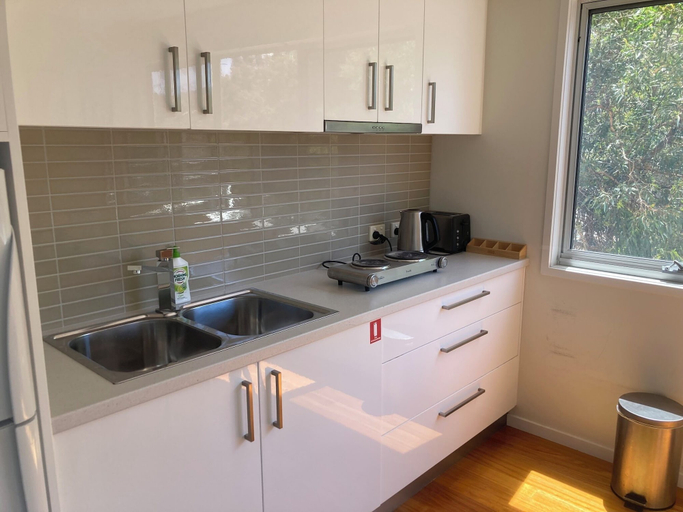 Private kitchen 3, 20 Bradley, Glamorgan-Spring Bay