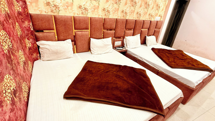 Room 4, Premium Hotel Sipra near Mahakal Temple, Ujjain