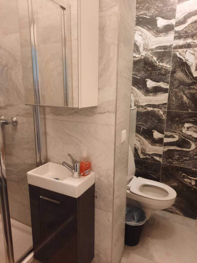 Bathroom 3, Extended Stay 3 Budget Apartments, Wien