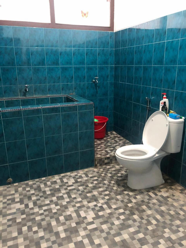 Bathroom, Guesthouse Jagabaya, Kuningan
