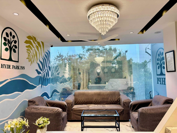 Living area 3, THE HYDE PARK INN, Bilaspur