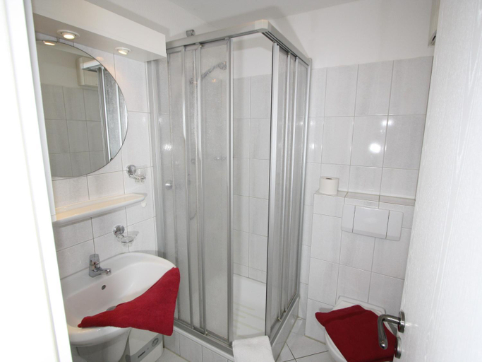 Bathroom 2, Residenz Dunenweg, Cuxhaven