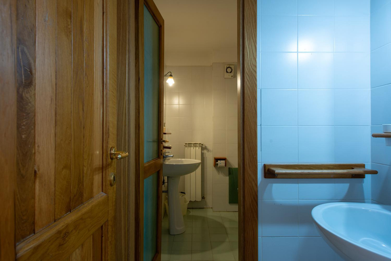 Bathroom 5, Residenza Lorica, Cosenza