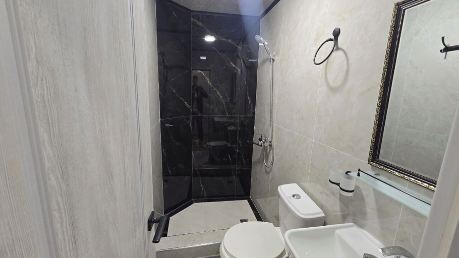 Bathroom 5, Welcome Inn Hotel, Tashkent City