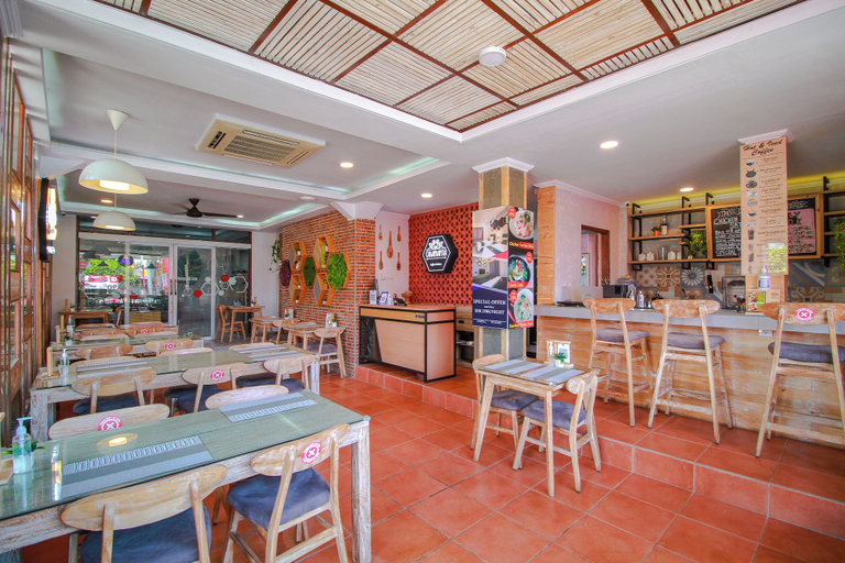 Food & Drinks 5, Casananta Seminyak, Badung