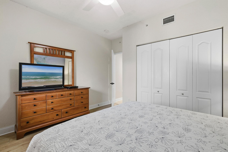 Room 1, Minorca Andros 402, Volusia