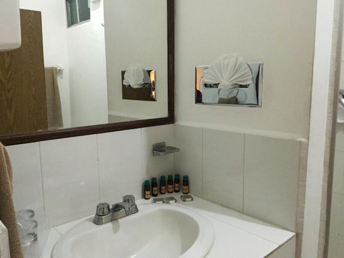 Bathroom 4, Meson de la Merced, Vetagrande