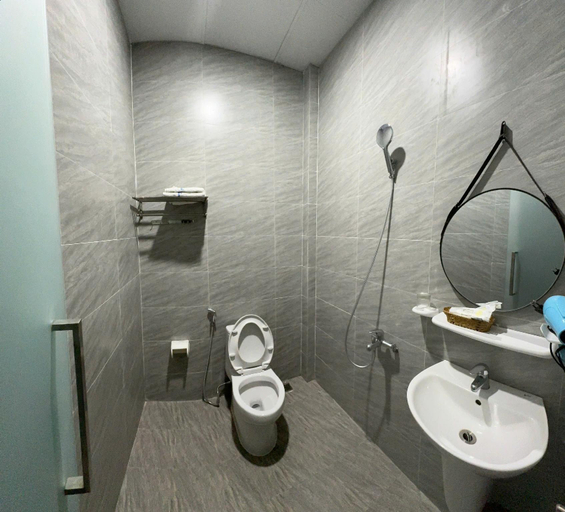 Bathroom 5, Thanh Thu 1 Hotel, Kon Tum