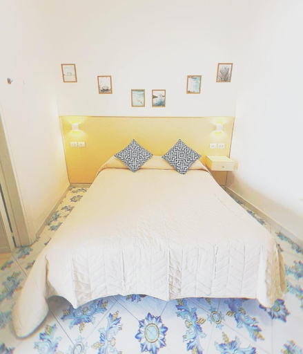 Bedroom 2, Vista Mare BB, Napoli