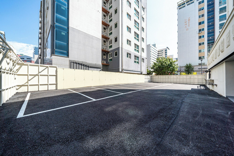 Exterior 3, Brown Dot Hot Spring Yu-Seong, Yuseong
