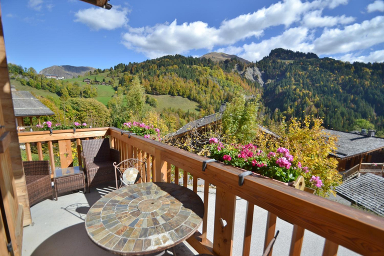 Others 3, Chalet Noisettes, Haute-Savoie