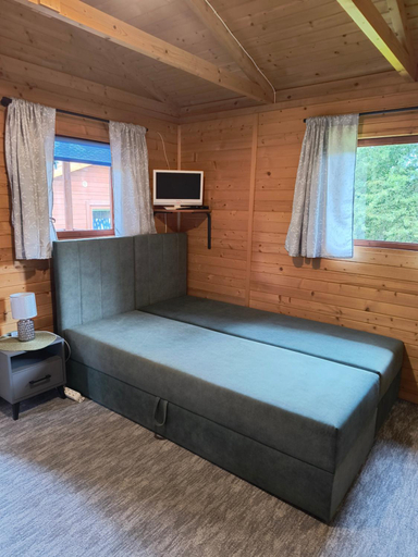 Bedroom 2, Domki letniskowe 5-osobowe "Barbarki" Solina 99, Bieszczady