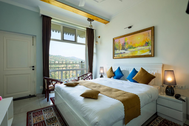 Bedroom, The Crosswoods Three, Nainital