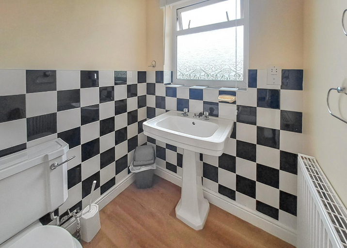 Bathroom 3, Grange Leisure Park, Lincolnshire