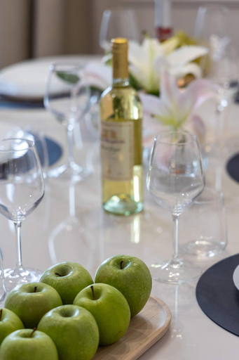 Food & Drinks 5, Colosseum Holidays - Luxury 3 Bedroom Apartment, Roma