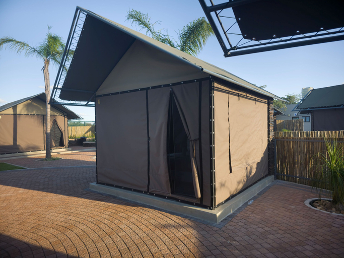 Exterior 2, Shumbalala Game Lodge Botswana, Gaborone