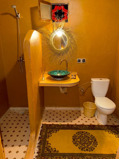 Bathroom, Dar Talmoudi, Ouarzazate