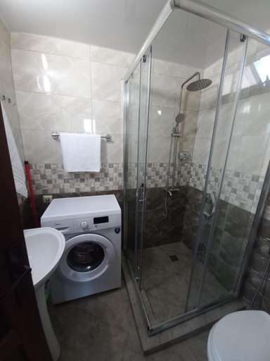 Bathroom 3, chemi kera Chalet, Batumi