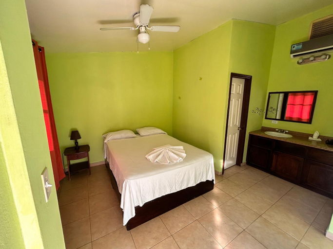 Bedroom 2, Arawak Hotel, Léogâne
