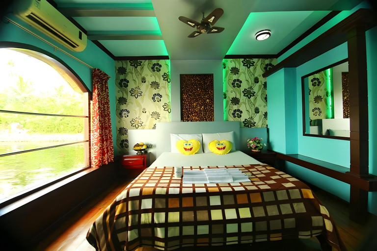 Bedroom 3, Beach Paradise Day Cruise Houseboat - VACCINATED STAFF, Alappuzha