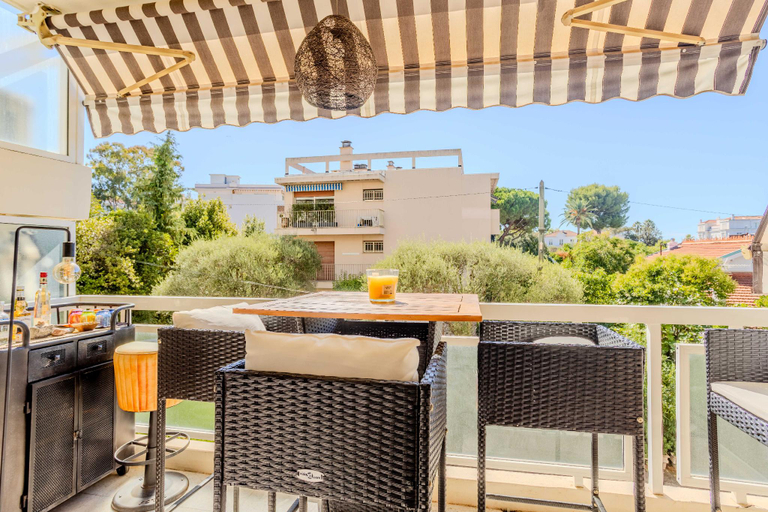 2, Bright, A/C apartment with sea view - Antibes, Alpes-Maritimes