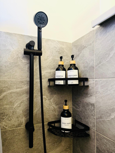 Bathroom 3, U.N.D.E. Home, Municipiul Bucuresti
