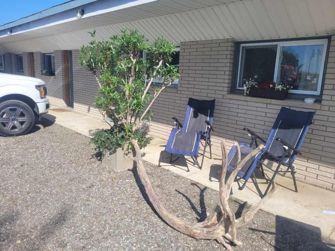 Exterior & Views 2, Lakeside Village Park Motel, Chatham-Kent