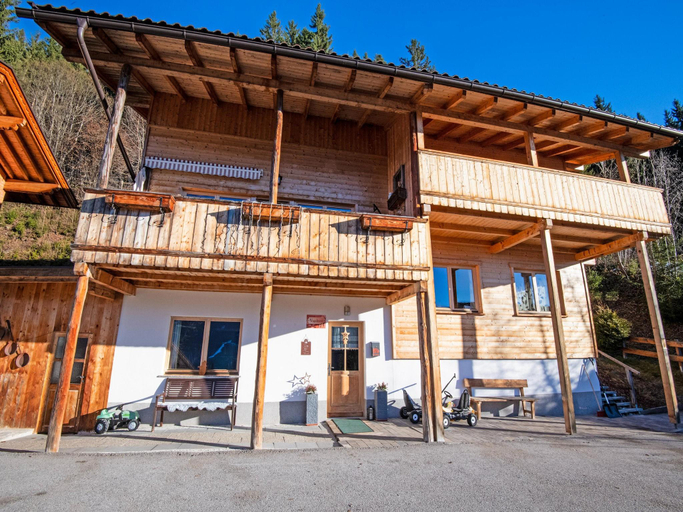 Exterior & Views, House in Zell am Ziller with Panoramic Views, Schwaz