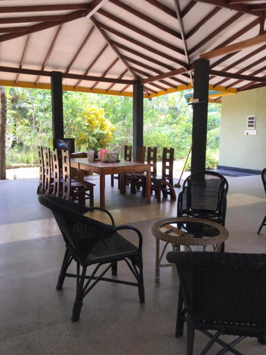 Food & Drinks 2, Wewlekam Safari Resort, Thanamalvila
