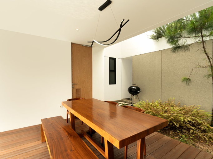 Others 5, Dago Village Villa Serenity G10, Bandung